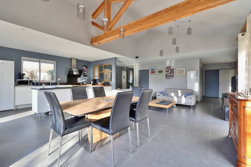 La Tour-de-Salvagny Maison de plain-pied 187 m² – Terrain 1504