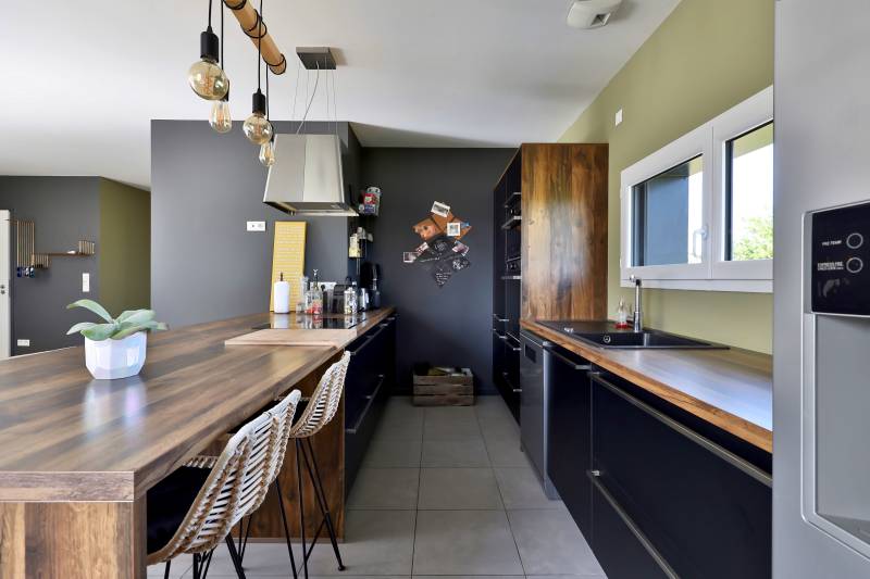 La Tour-de-Salvagny - Maison 5 pièces 143 m²