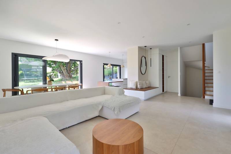 La Tour-de-Salvagny - villa contemporaine 190 m² - 5ch