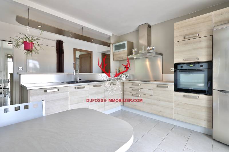 Appartement T6 155 m² + jardin 110 m² Lentilly  