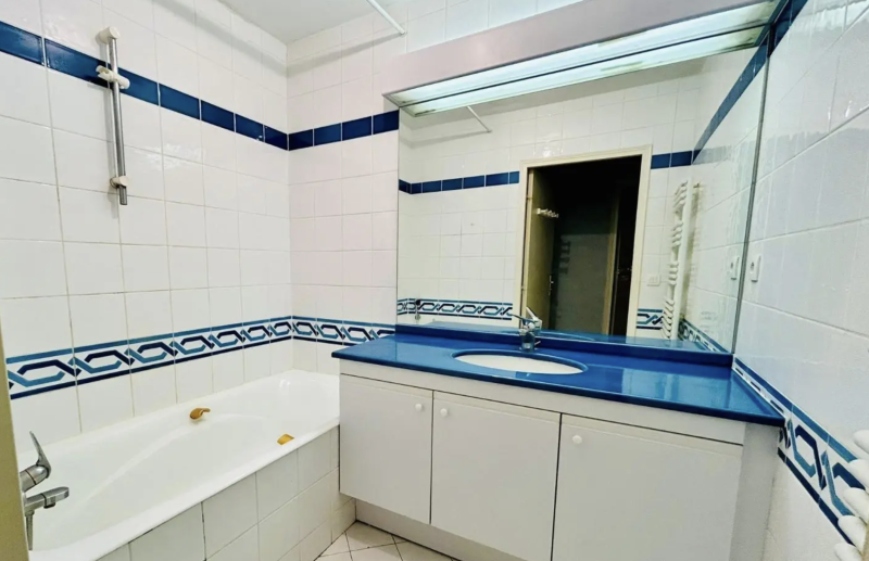 Lyon 03, spacieux T3 de 82 m2, proche centre commercial Part Dieu