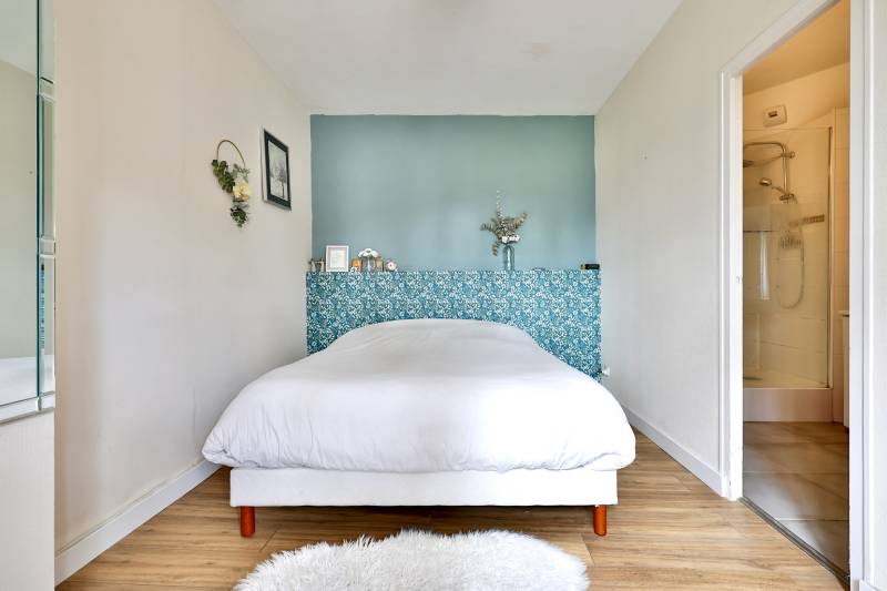 maison ancienne avec charme des années 1900 Les Chères