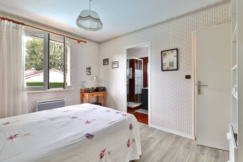 Dommartin maison 4ch - Piscine - Centre village