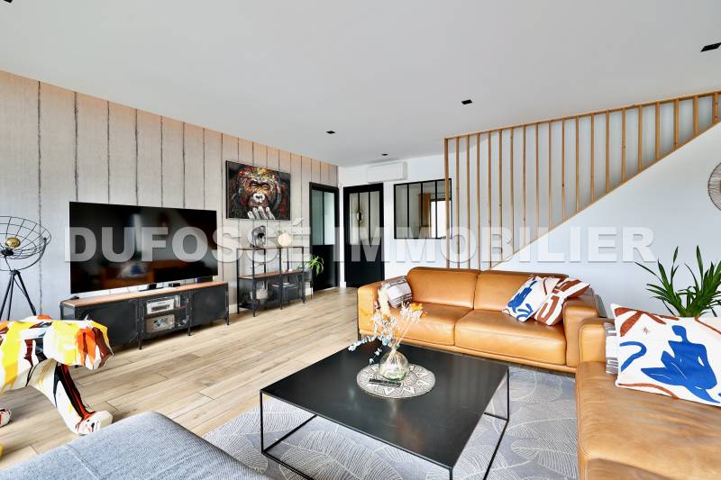 La Tour-de-Salvagny, villa contemporaine 5 ch secteur prisé