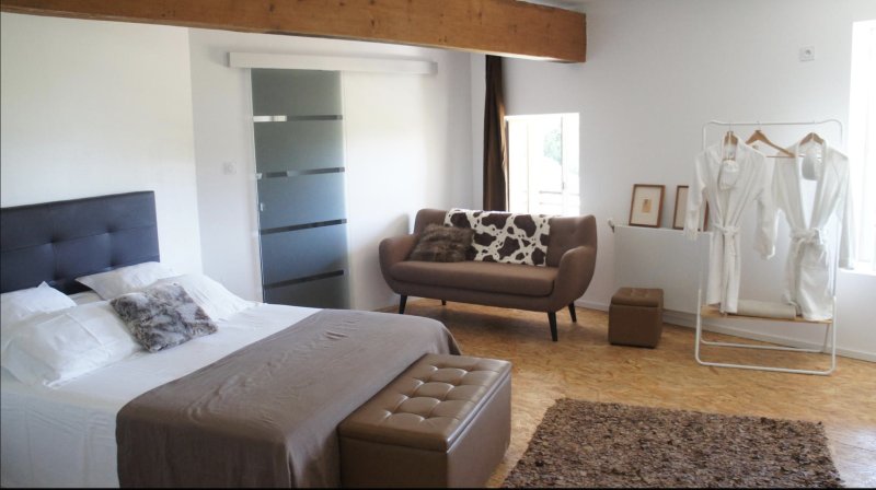 maison rénovée 6 chambres avec grand parc arboré au calme avec piscine à acheter en Bourgogne