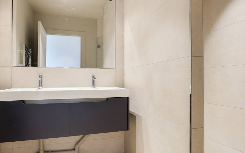 Appartement avec placards et dressings