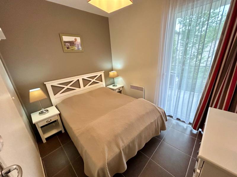 Résidence avec piscine, T2 avec balcon à Chinon