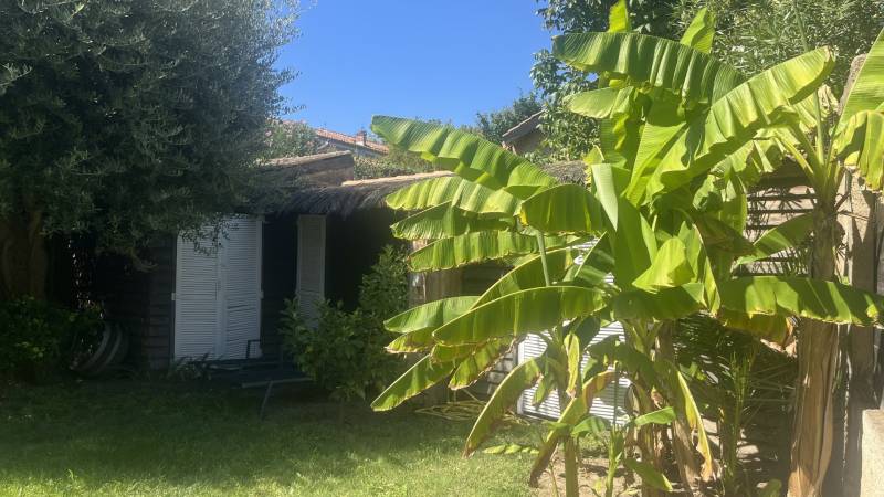 Maison de ville à Valros avec jardin et piscine