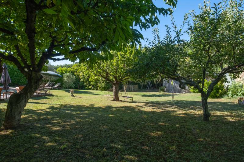 A St-André-de-Roquepertuis panorama verdoyant