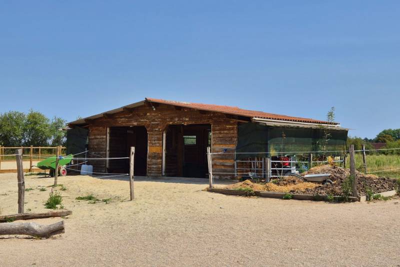 Aux portes de Louhans : Charmante propriété équestre de 2,2 ha