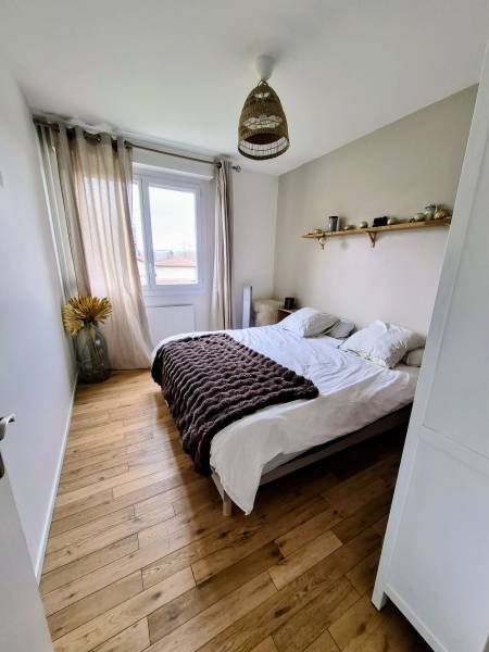 Oullins-Pierre-Bénite,  T3 meublé