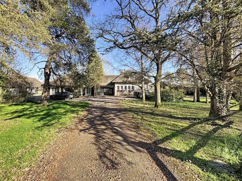 Domaine d'exception de 35 hectares au coeur de la Dombes