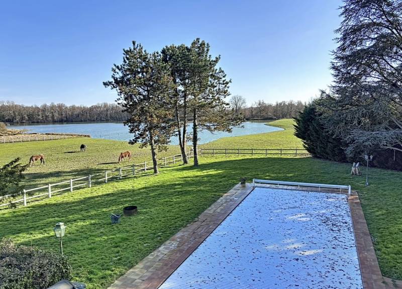 Domaine d'exception de 35 hectares au coeur de la Dombes