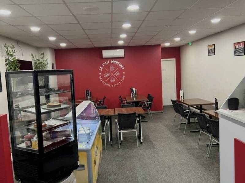 Saint-Clair-de-la-Tour , Fonds de commerce Restaurant rapide dans un centre Commerciale