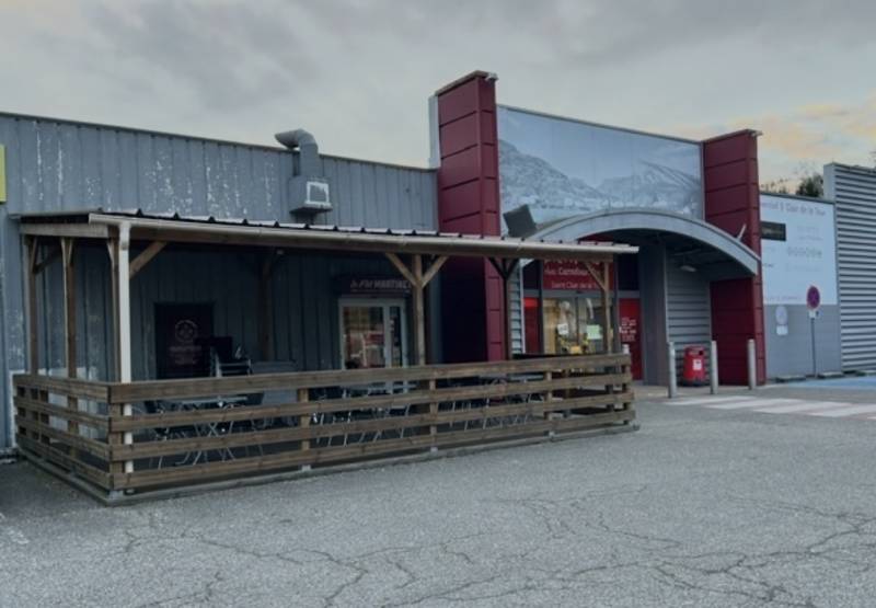 Saint-Clair-de-la-Tour , Fonds de commerce Restaurant rapide dans un centre Commerciale