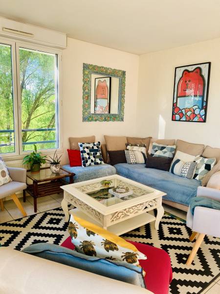 Appartement Charbonnières-les-Bains avec grande terrasse et vue panoramique 4 chambres 