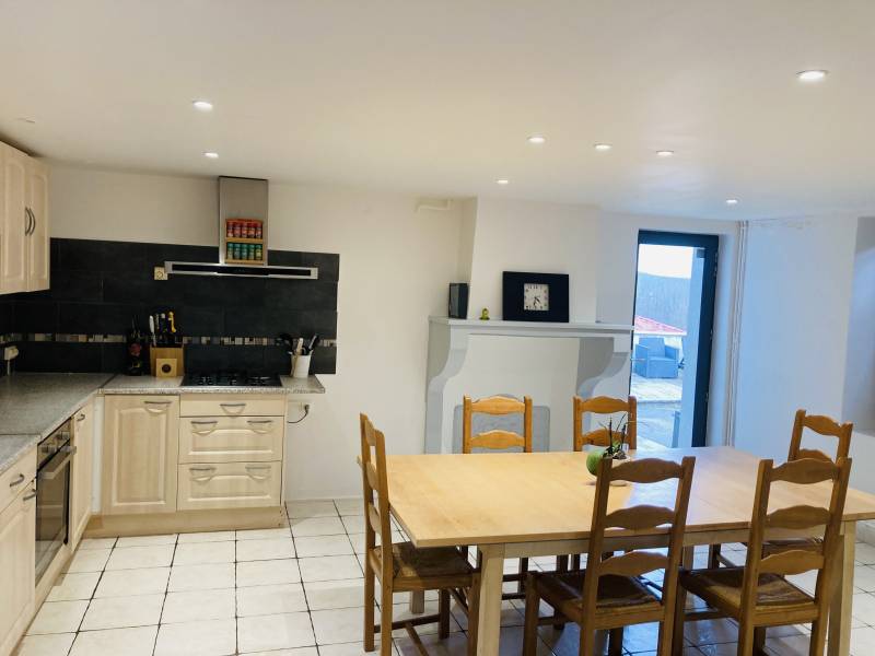 A VENDRE - Charmante maison au calme absolu - vue dégagée - Villeneuve-de-Marc