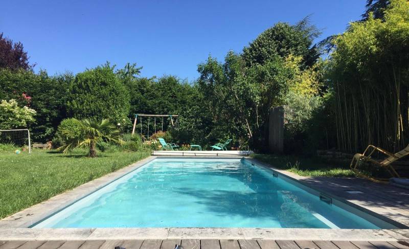 Maison Lyon 9 Monts d'Or 4 ou 5 chambres au calme avec beau jardin jardin avec psicine st rambert