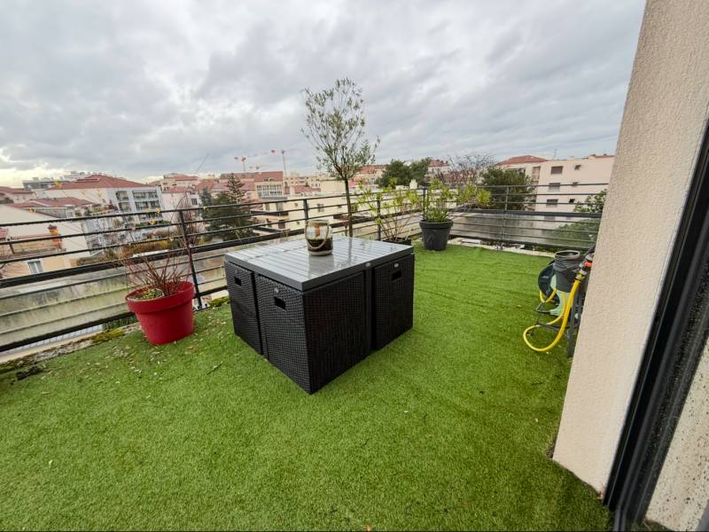 Appartement T3 de 89 m2 Lyon 03 Montchat Terrasse de 45 m2 sans vis à vis