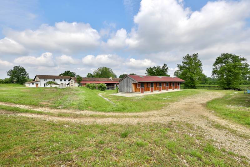Propriété équestre à proximité de Bourg-en-Bresse