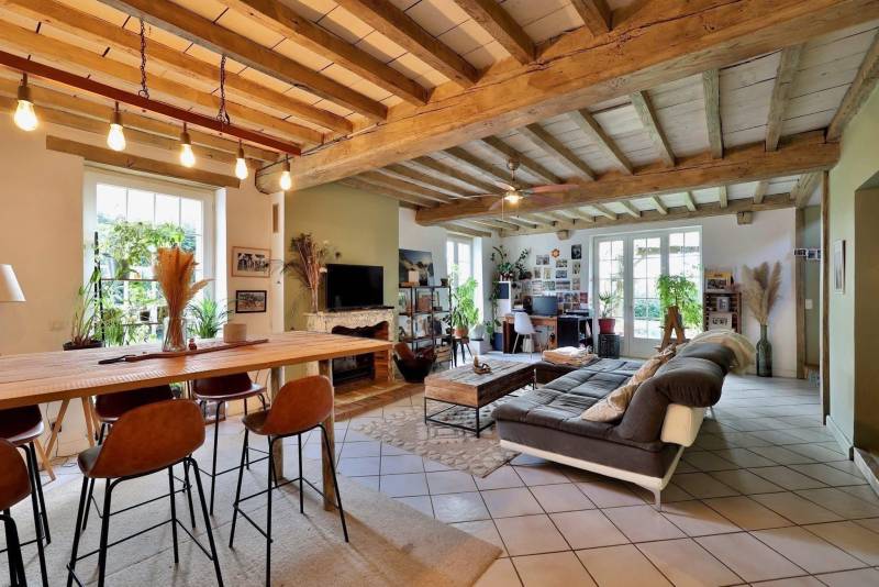 Coup de Coeur : Propriété équestre clé en main de 3.5 hectares située dans l'Ain