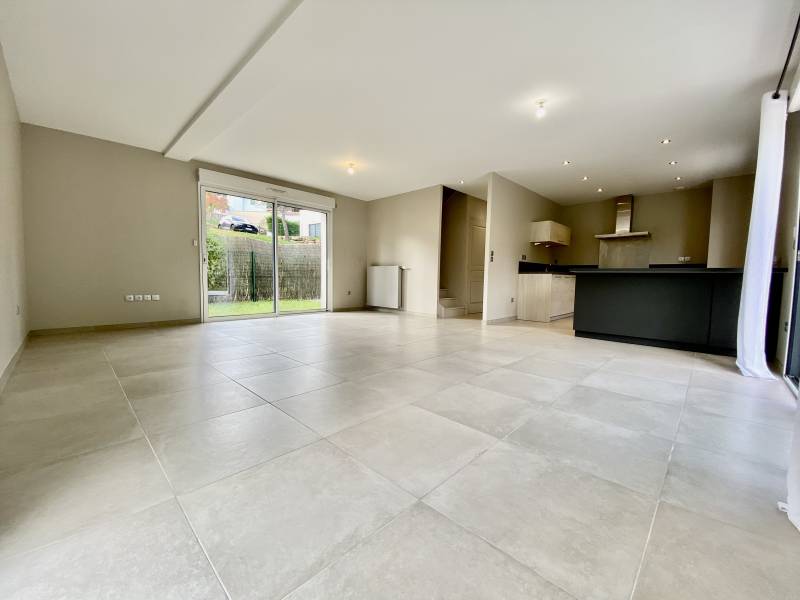 Maison T5 avec terrasse et jardin Saint-Cyr-au-Mont-d'Or  dans résidence calme et sécurisée