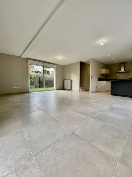 Maison T5 avec terrasse et jardin Saint-Cyr-au-Mont-d'Or  dans résidence calme et sécurisée