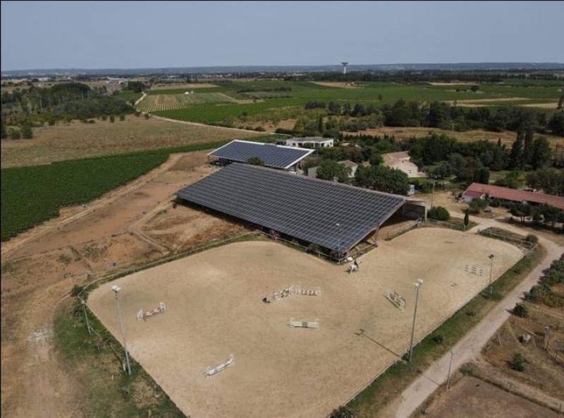 Structure équestre dans le Gard