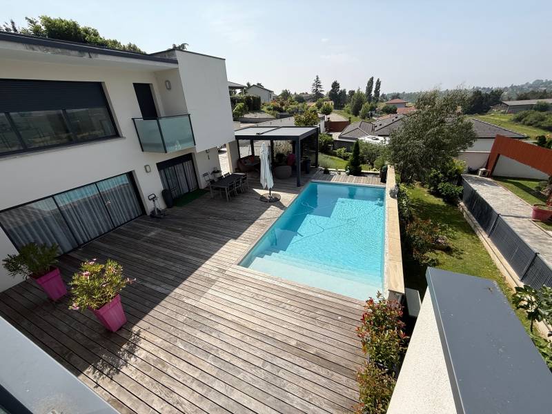 Limonest, Maison T5 de 220 m2 sur un terrain de 920 m2