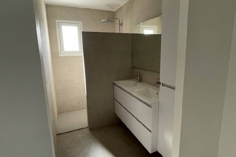 Lancié, maison plain pied T4 116 m2 entièrement rénovée en 2023