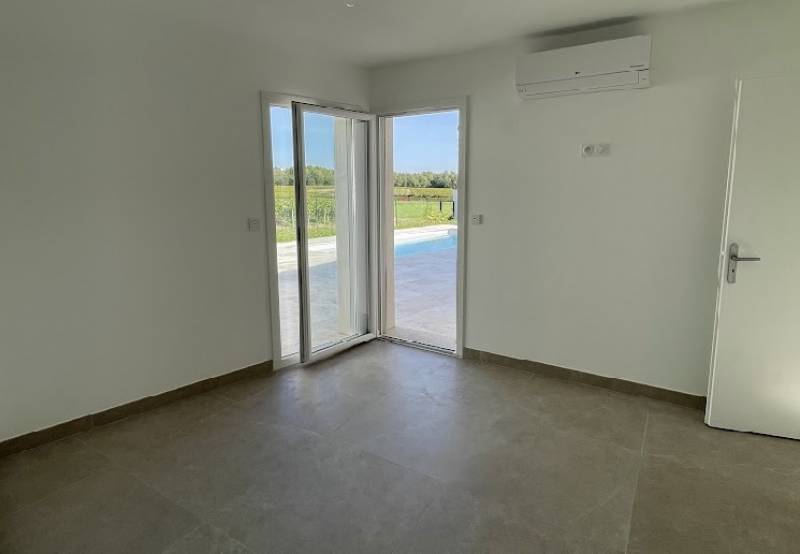 Lancié, maison plain pied T4 116 m2 entièrement rénovée en 2023