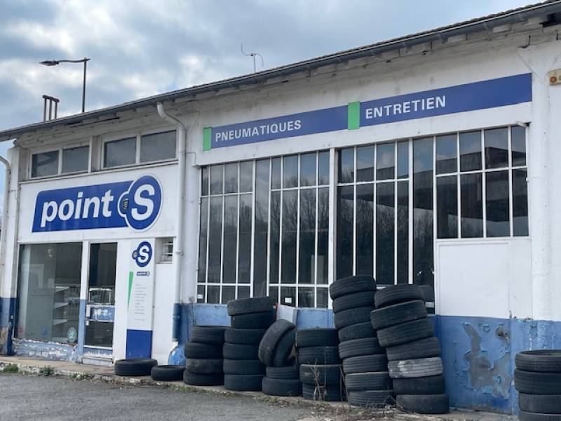 Legny, pour investisseur projet de commerces et logement