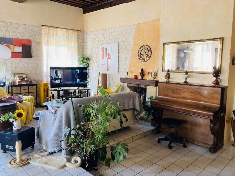 Canut T4 avec pièce de vie de 58m² - lumineux avec de nombreuses ouvertues