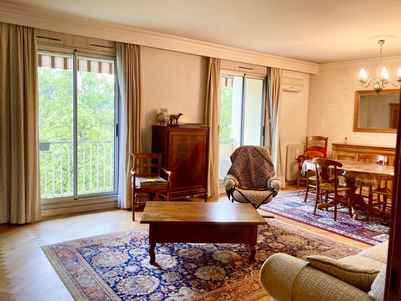 Appartement T3 traversant - spacieuse pièce de vie climatisée - balcon - Quai Jayr Lyon 9