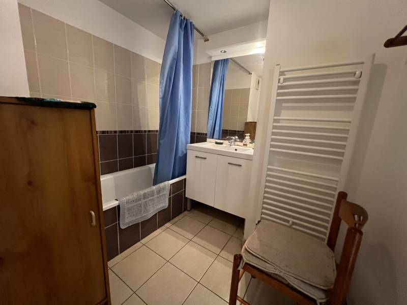 T2 à vendre secteur Grand Clement Villeurbanne grande terrasse et place de parking