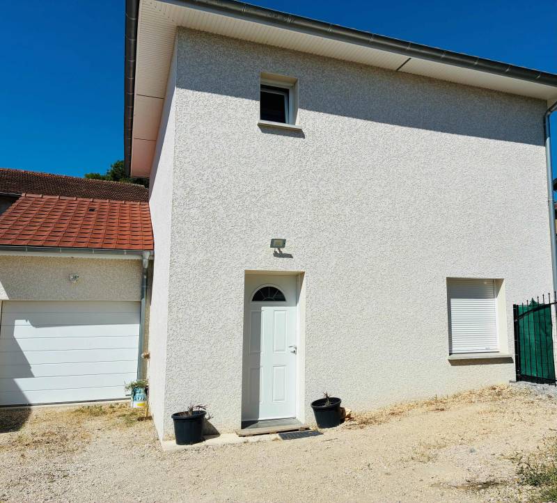 Meyrieu-Les-Etangs - Agréable maison T4 construite en 2020 avec garage