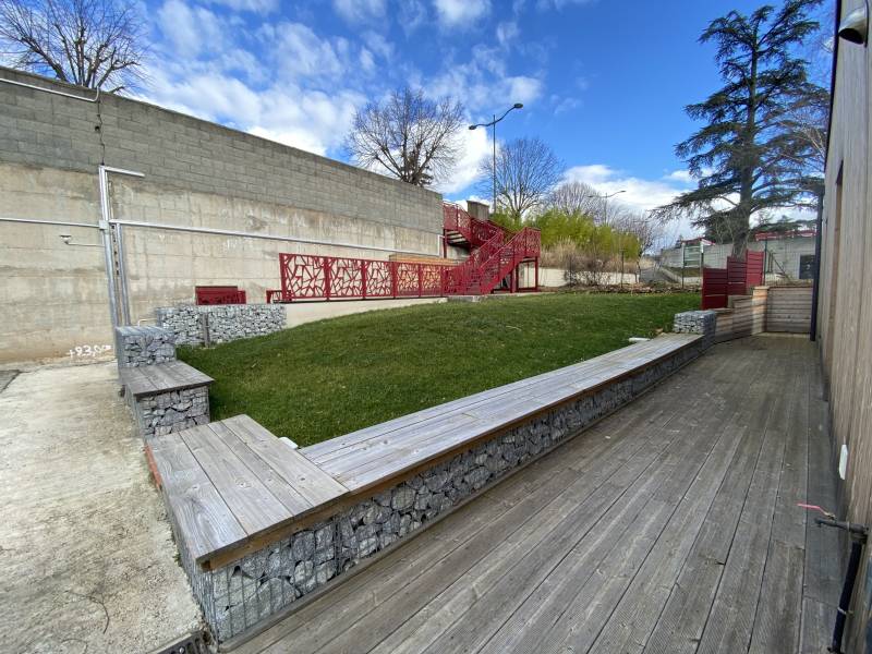 La Fouillouse : local commercial disponible à la vente 