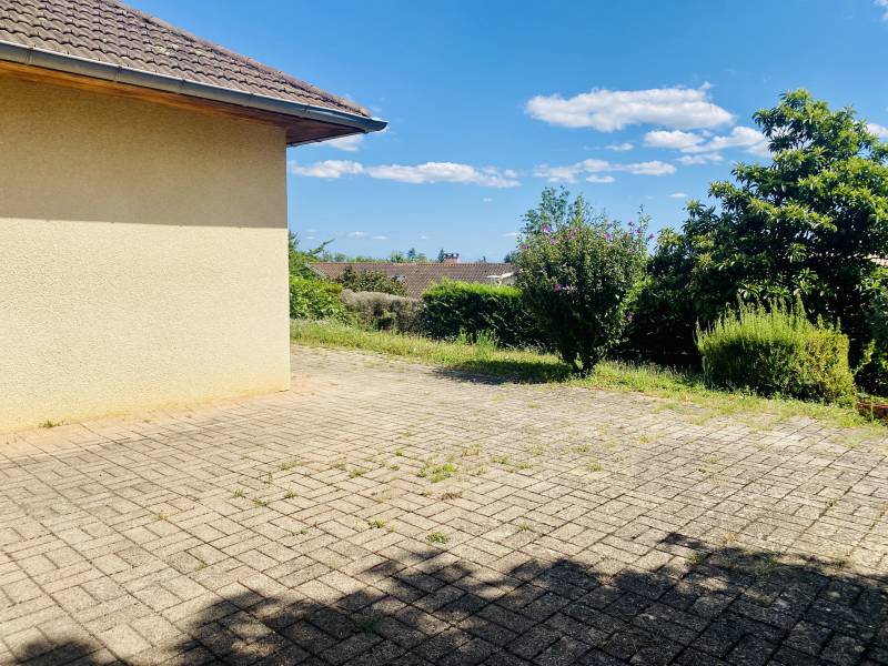 Terrain constructible à Saint-Didier-au-Mont-d'Or 20 % CES, calme et sans vis-à-vis