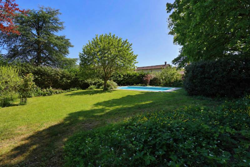 Dommartin propriété de caractère XVIIIe - 258 m² - Piscine