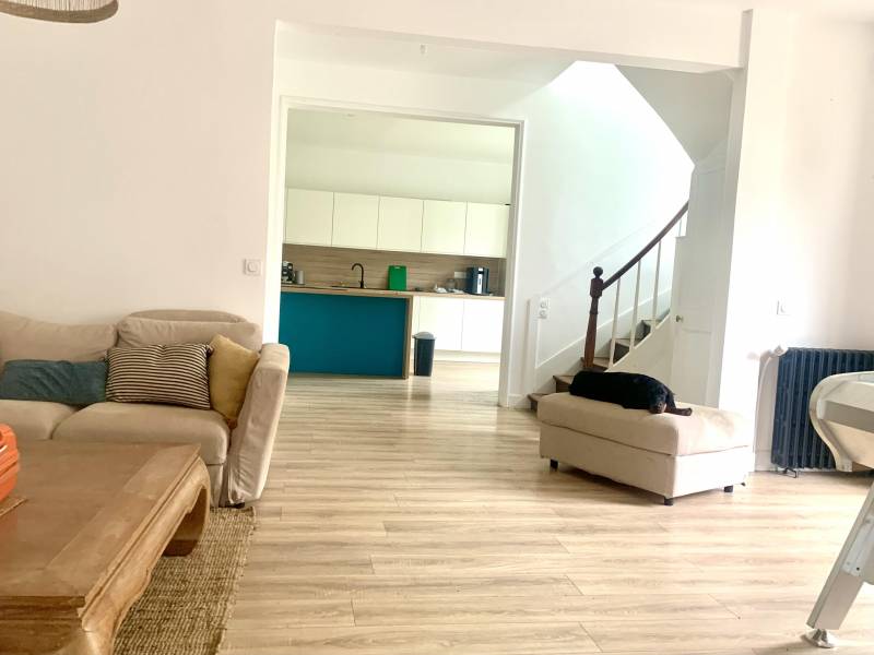 Séjour salon ouvert sur la cuisine