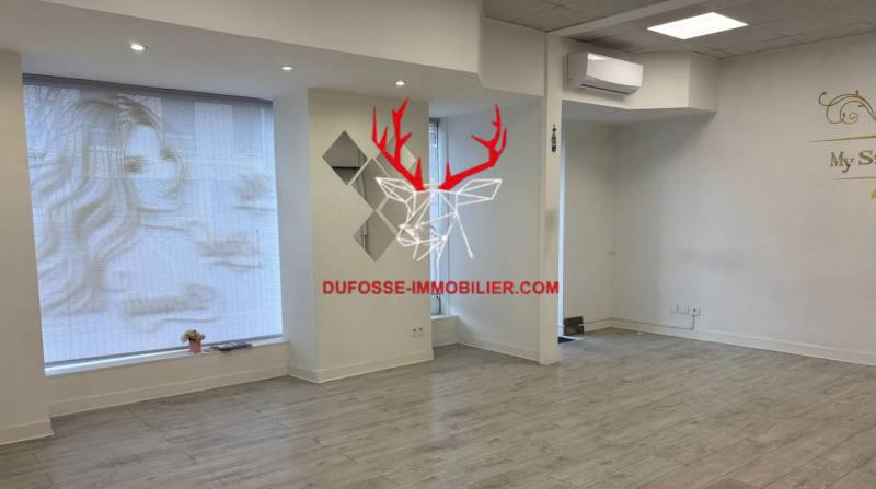 Murs d'un local commercial de 64M2 sur Saint-Fons