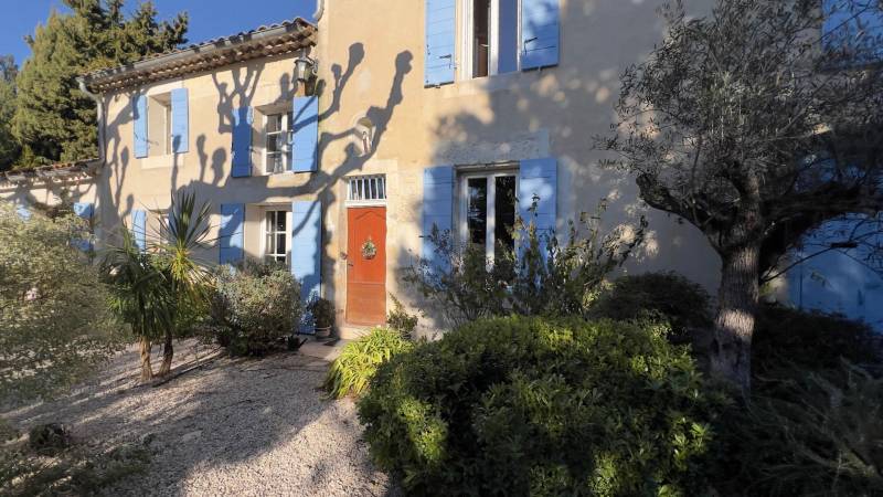 Mas provençal de caractère avec installations équestres - Alpilles