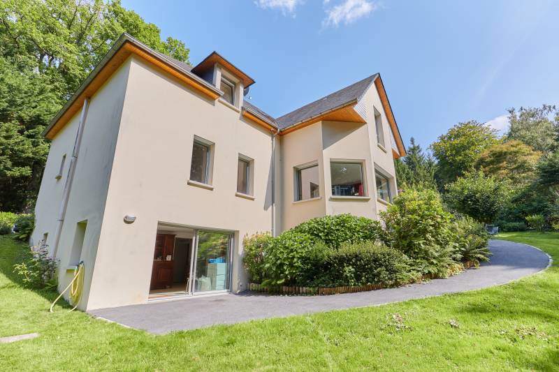 Maison de 264 m² au Mont-Saint-Léger 14130