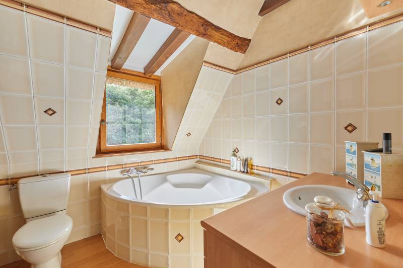 Maison 167 m² sur 14 hectares de forêt 14140