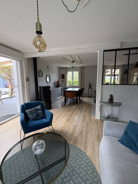 Maison proche gare et commerces 14100