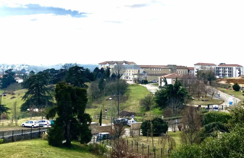 Appartement T3 proche collège lycée Les lazaristes Lasalle Lycée Sandar Limonest