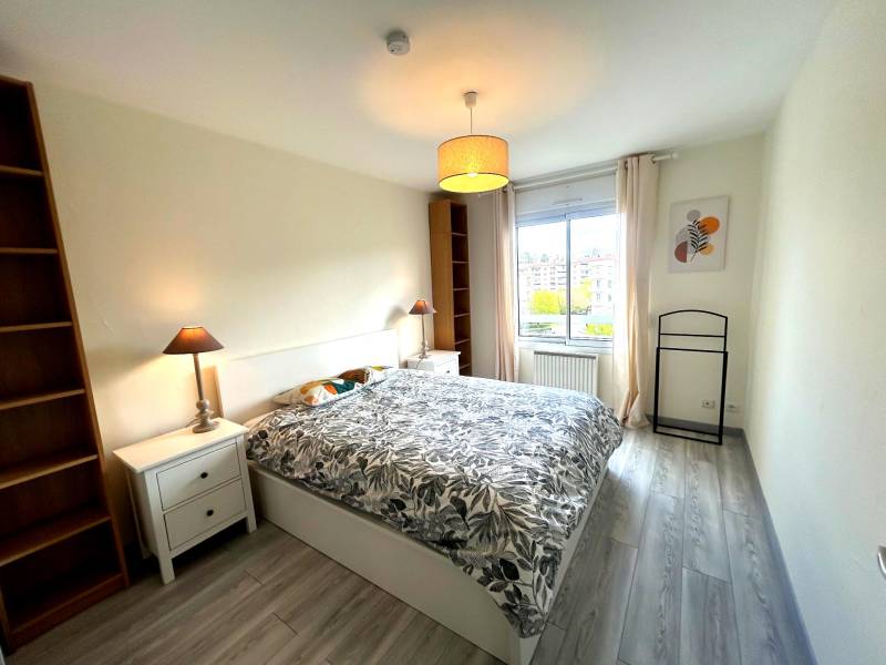 Tassin-la-Demi-Lune , Appartement 4 pièce(s) 94 m2