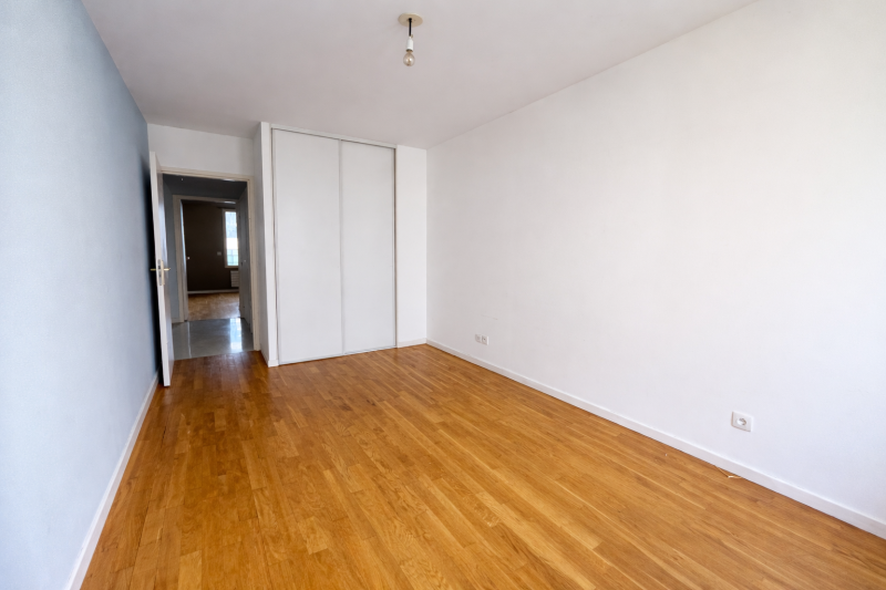 Lyon 03, spacieux T3 de 82 m2, proche centre commercial Part Dieu