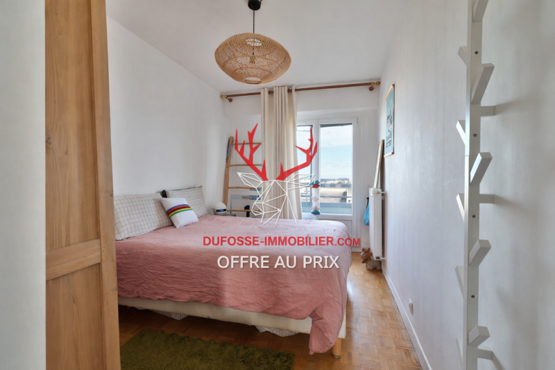 Vue panoramique pour cet appartement T3 à Caluire-et-Cuire proche bus TCL,