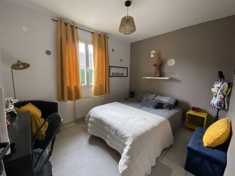 Ternand , maison T5 134 m2 terrain 1620 m2, vue panoramique, piscine